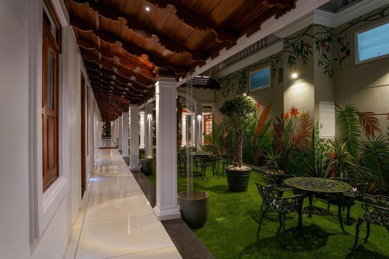 Hotel Heritage Plaza Kottayam Eksteriør billede