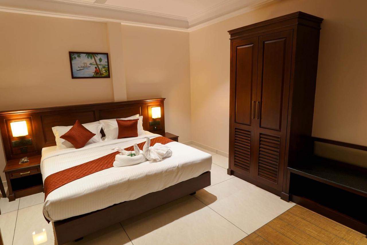 Hotel Heritage Plaza Kottayam Eksteriør billede